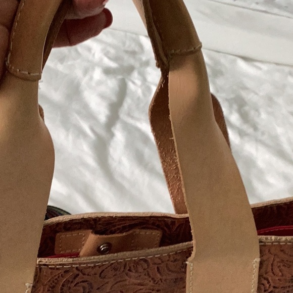 EUC Consuela Sally Carry all Tote - Picture 11 of 13